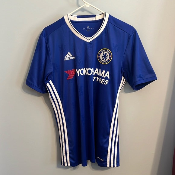 Chelsea FC shirt size medium - Picture 1 of 4